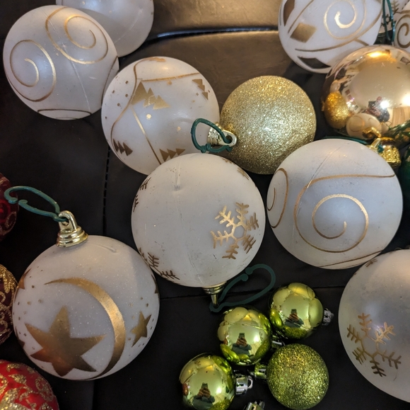 Christmas Tree decorations - Picture 4 of 10